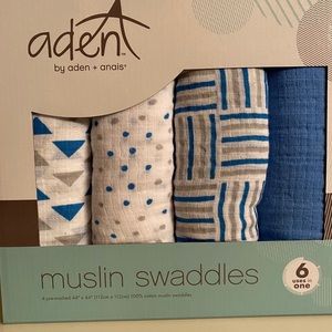 NWT Aden and Anais Swaddle 4 pack